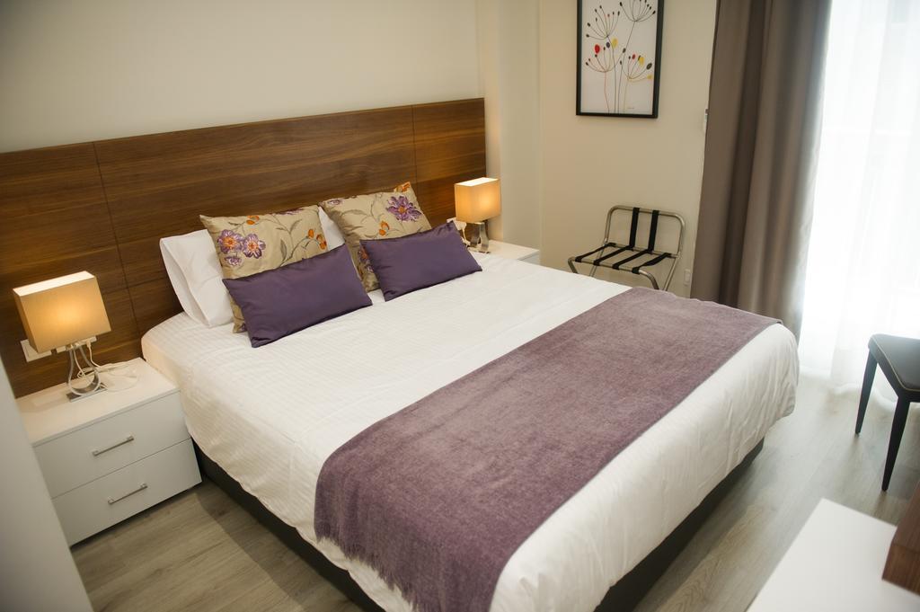 Апартаменти Manolia Residences